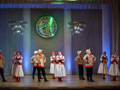 Отчётный концерт народного ансамбля танца 