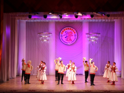 Отчётный концерт народного ансамбля танца 